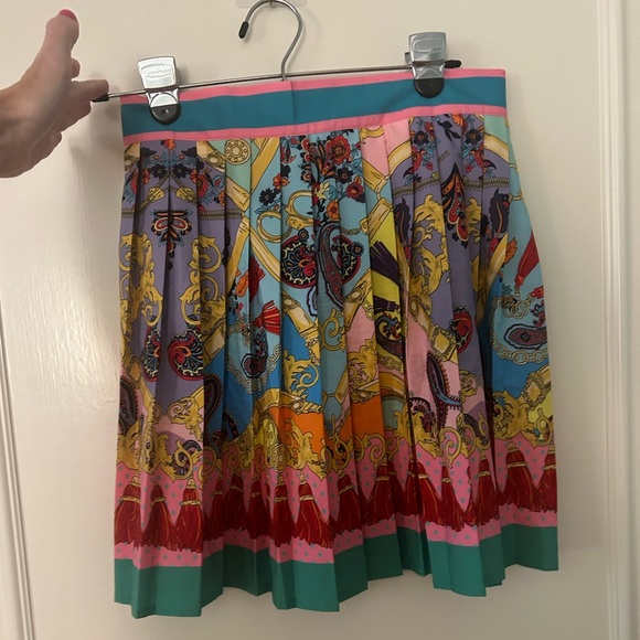 Gorgeous Vintage Button Down Skirt Set - Picture 6 of 7